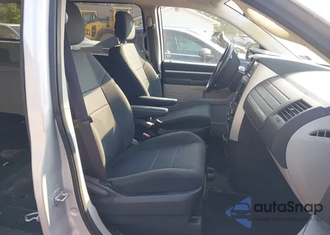 2010 Dodge Grand Caravan Hero z USA, uszkodzony, nr VIN 2D4RN3D1XAR450200